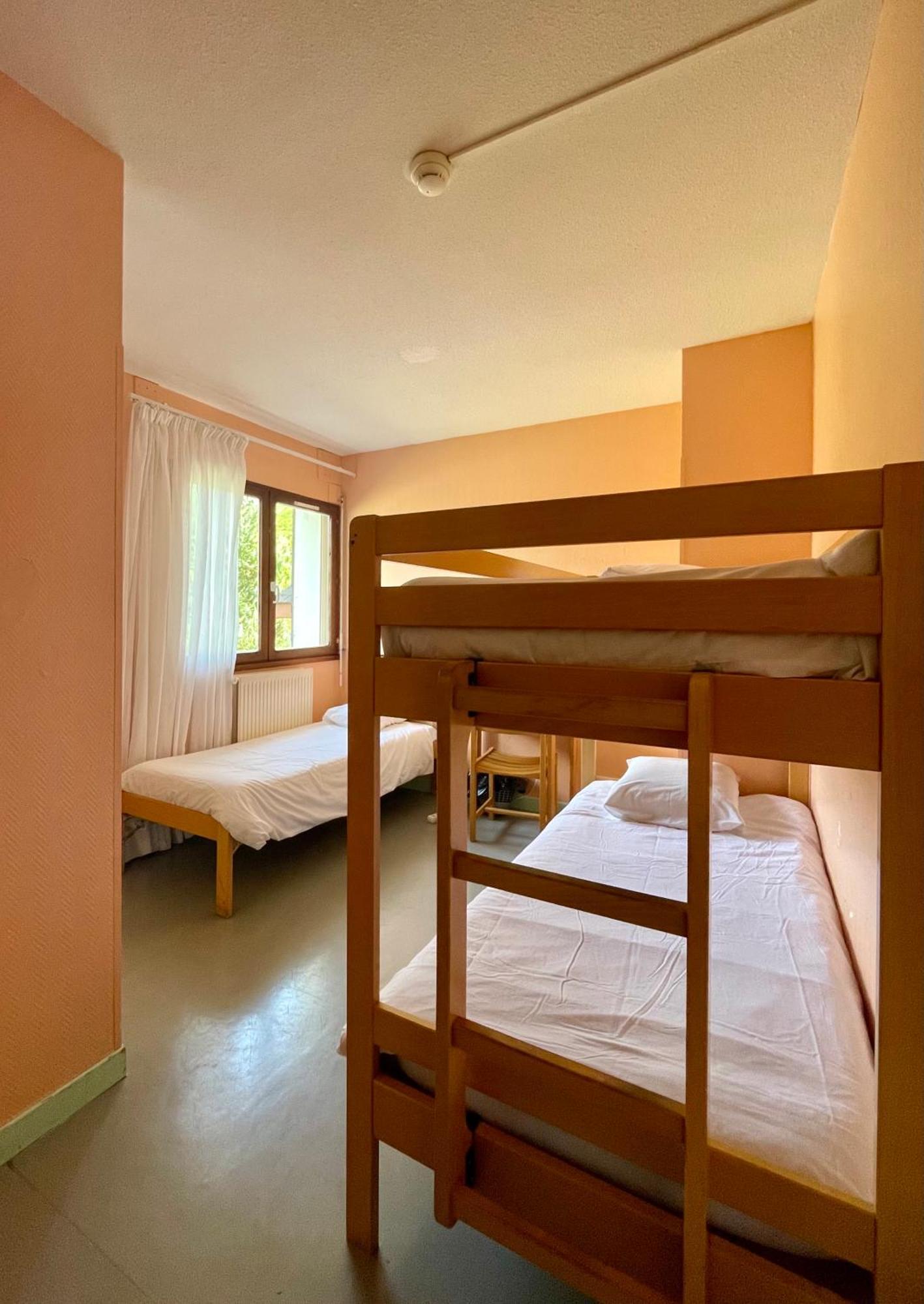 La Baleine Blanche - Chambres Campan Luaran gambar
