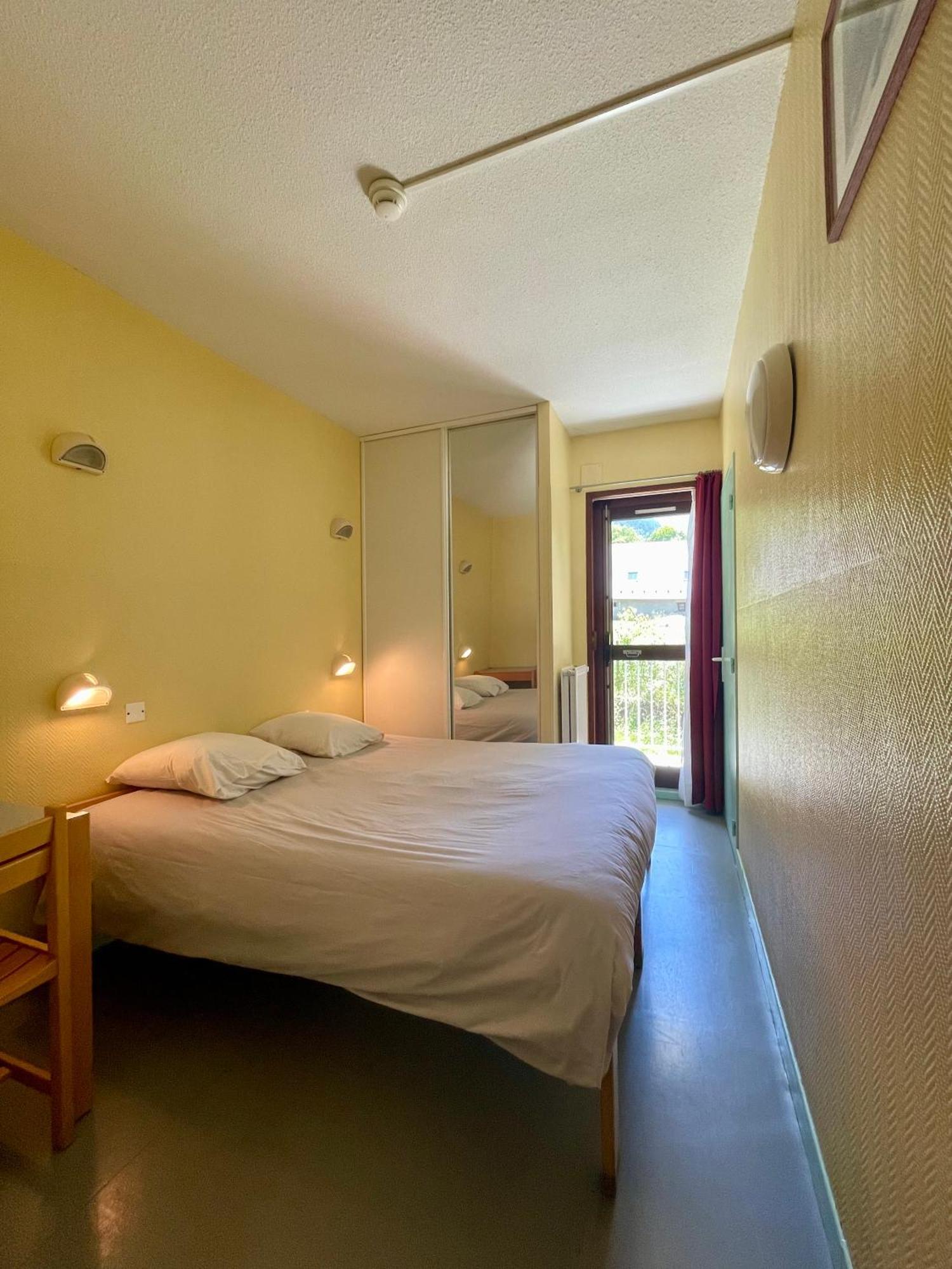 La Baleine Blanche - Chambres Campan Luaran gambar
