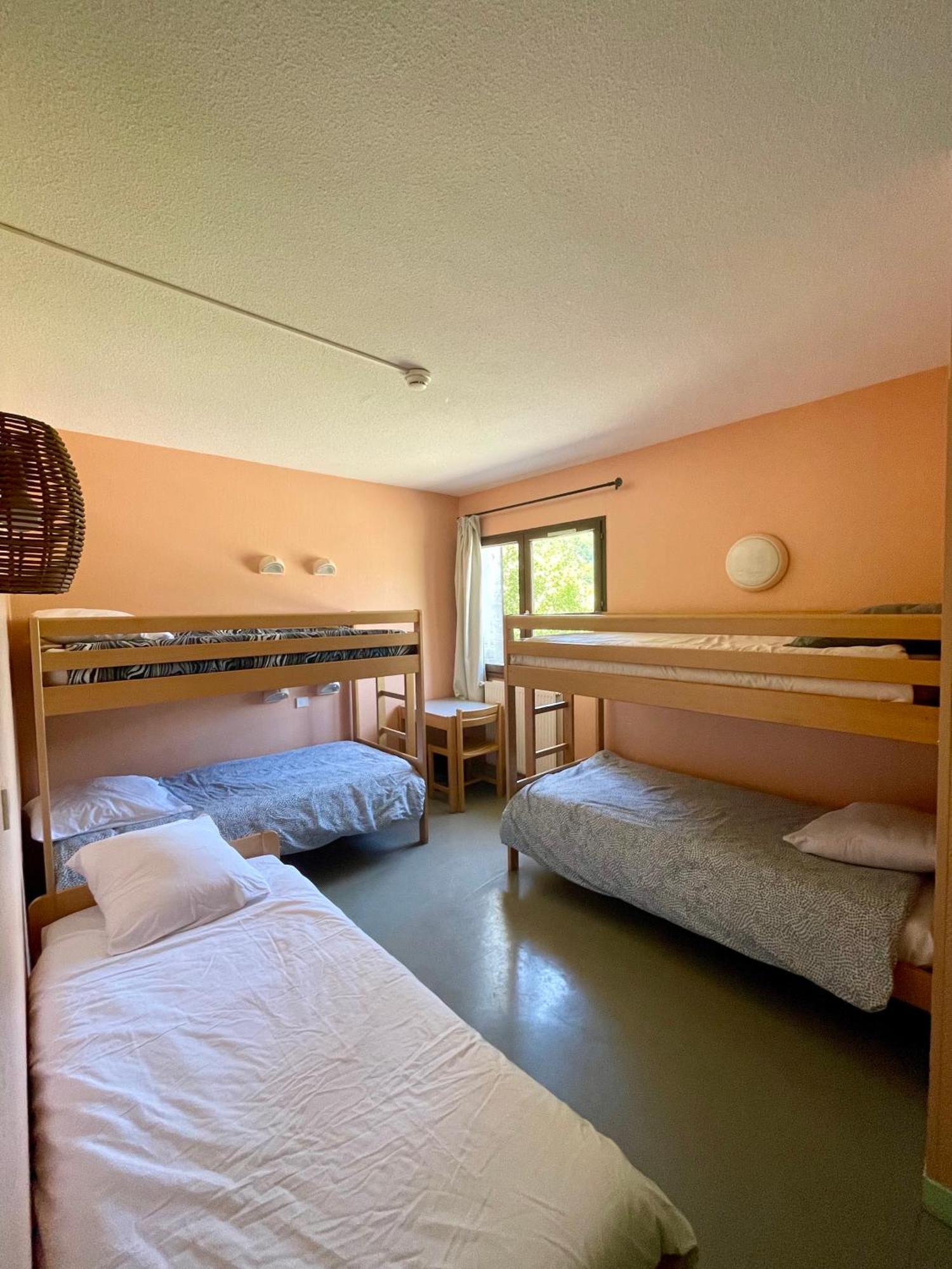 La Baleine Blanche - Chambres Campan Luaran gambar